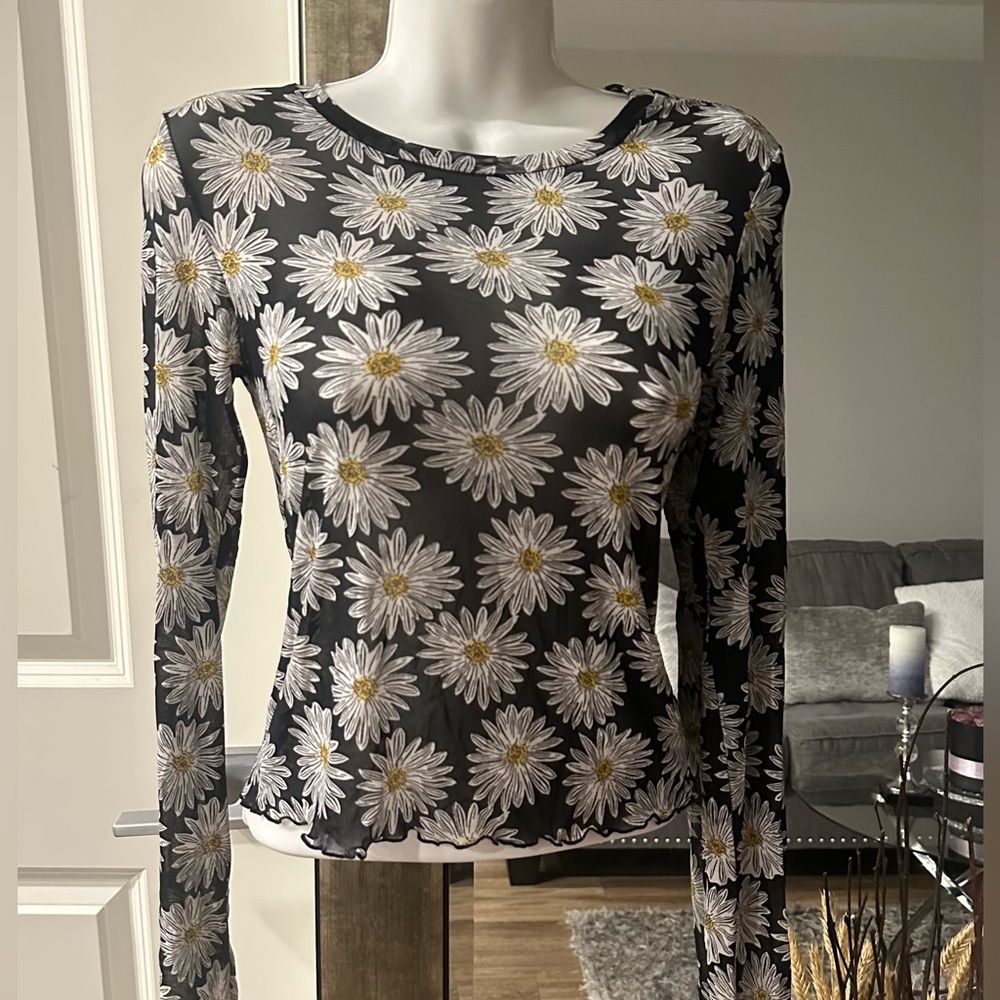 Forever 21 long sleeve mesh blouse